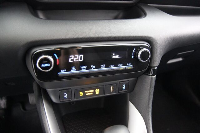 Toyota Yaris 2023 Toyota Yaris 1,5 Hybrid Active / 1-Om. Suomiauto / ALV / ACC / P-Kamera / Lohkolämmitin