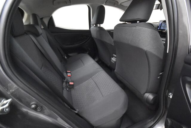 Toyota Yaris 2023 Toyota Yaris 1,5 Hybrid Active / Relax-takuu / Peruutuskamera / 1.Omisteinen Suomi-auto / ALV-väh. kelp.