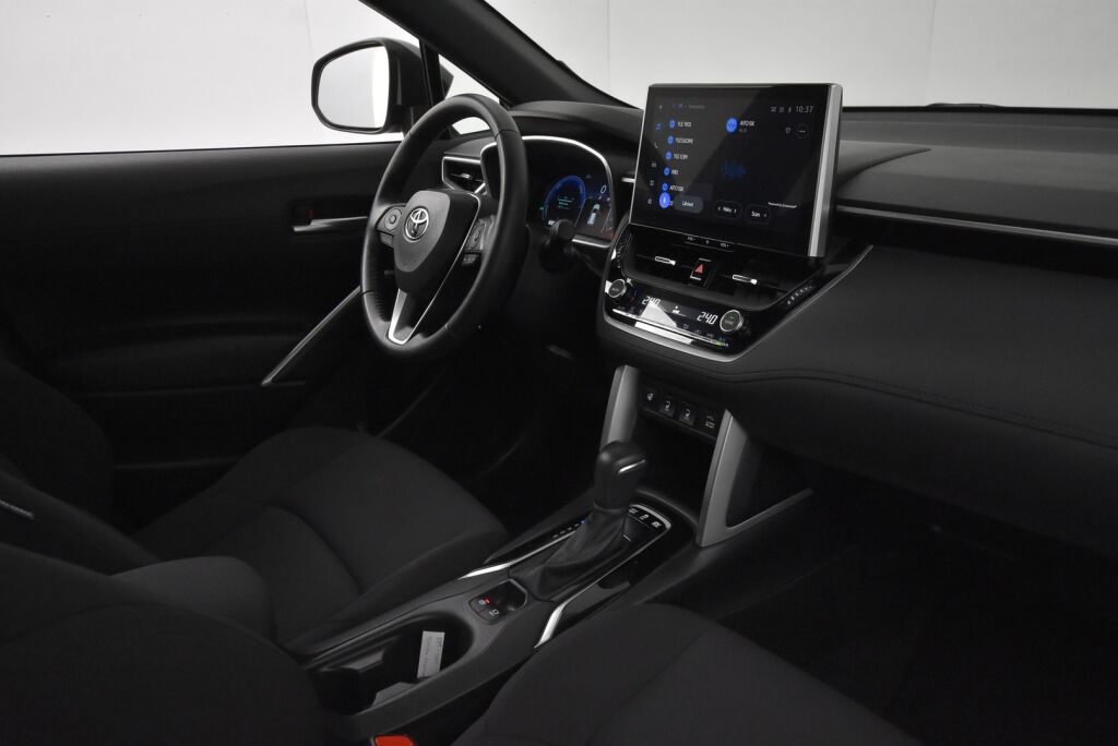 Toyota Corolla Cross 2023 2.0 Hybrid Active / Kamera / Navi / Suomi-auto / ALV / Adapt vak / Kaistavahti / Ratinlämmitin