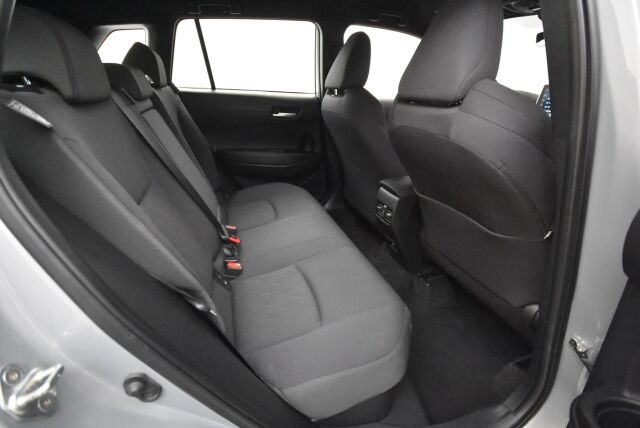 Toyota Corolla Cross 2023 2.0 Hybrid Active / Kamera / Navi / Suomi-auto / ALV / Adapt vak / Kaistavahti / Ratinlämmitin