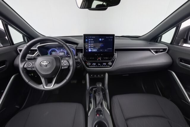 Toyota Corolla Cross 2023 2.0 Hybrid Active / Kamera / Navi / Suomi-auto / ALV / Adapt vak / Kaistavahti / Ratinlämmitin