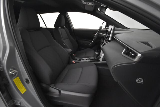 Toyota Corolla Cross 2023 2.0 Hybrid Active / Kamera / Navi / Suomi-auto / ALV / Adapt vak / Kaistavahti / Ratinlämmitin