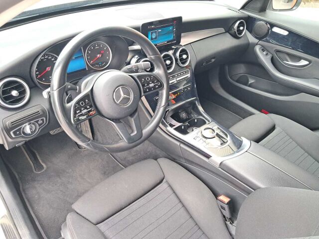 Mercedes-Benz C 2019 200 T A Business / Webasto / Juuri huollettu / LED High Performance-ajovalot / Kamera
