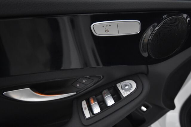 Mercedes-Benz C 2019 200 T A Business / Webasto / Juuri huollettu / LED High Performance-ajovalot / Kamera