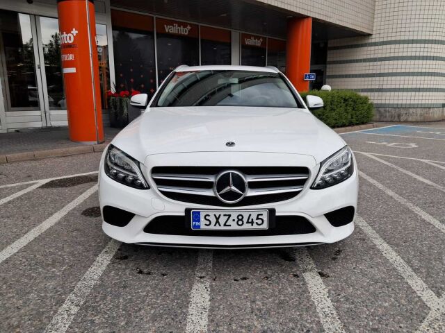 Mercedes-Benz C 2019 200 T A Business / Webasto / Juuri huollettu / LED High Performance-ajovalot / Kamera