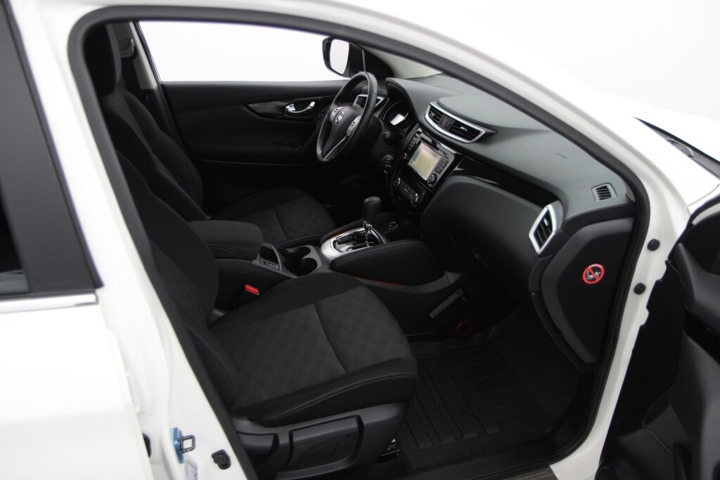 Nissan Qashqai 2017 DIG-T 115 Acenta 2WD Xtronic E6 Safety Pack Connect / Navi / Kamera / 1 omistaja / Lohkolämmitin