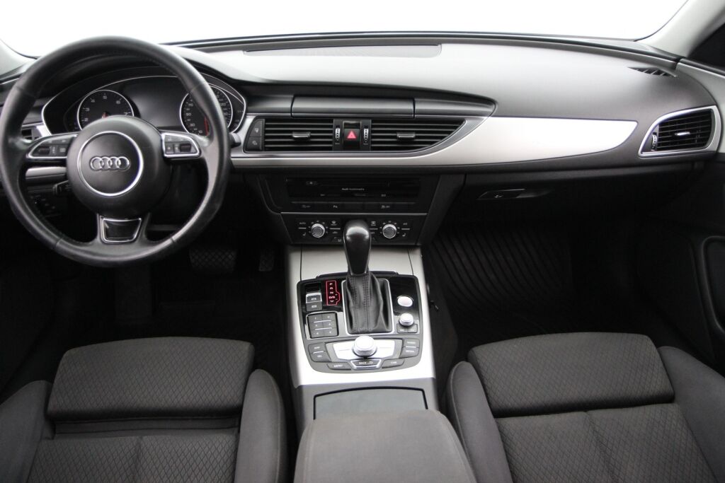 Audi A6 2015 Sedan Business Sport 1,8 TFSI 140 kW ultra S tronic / Ketju vaihdettu / Tutkat / Koukku / Sporttipenkit