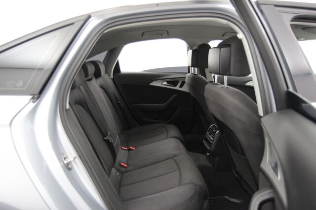 Audi A6 2015 Sedan Business Sport 1,8 TFSI 140 kW ultra S tronic / Ketju vaihdettu / Tutkat / Koukku / Sporttipenkit