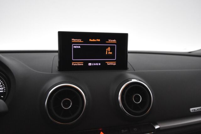Audi A3 2014 Sedan Business Sport 1,8 TFSI 132 kW quattro S tronic / Adaptiivinen vakionopeussäädin/Sport penkit