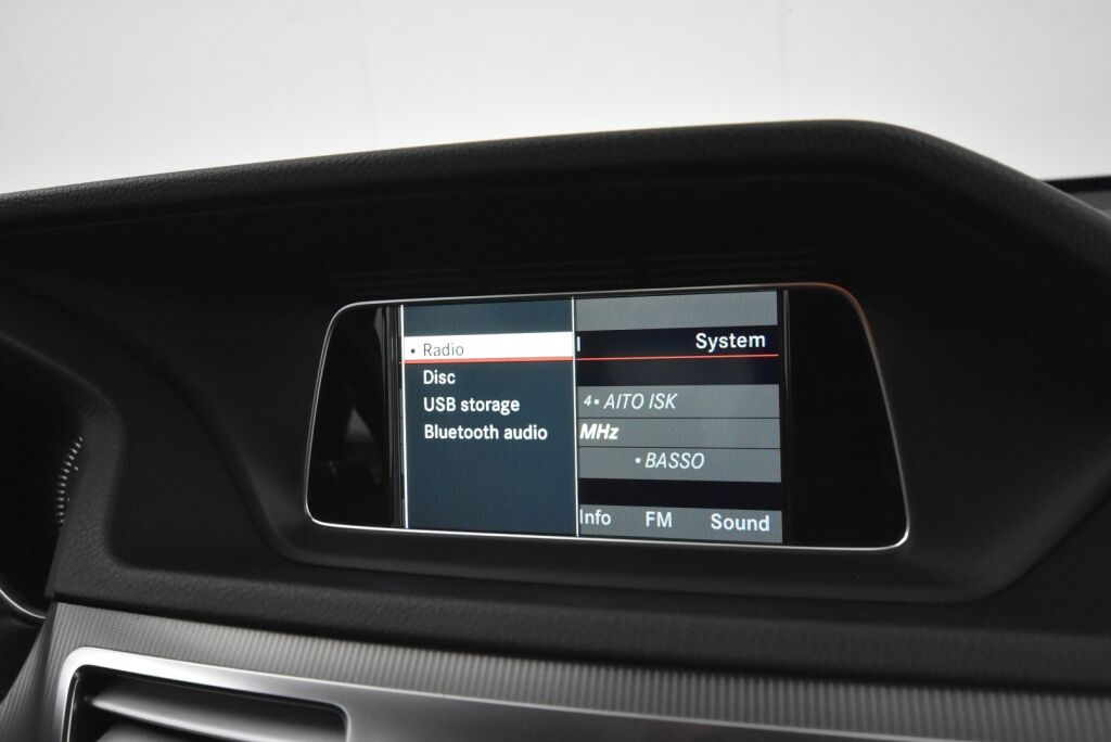 Mercedes-Benz E 2015 220 BlueTec A Business / LED-ajovalot / Pysäköintitutkat / Vetokoukku