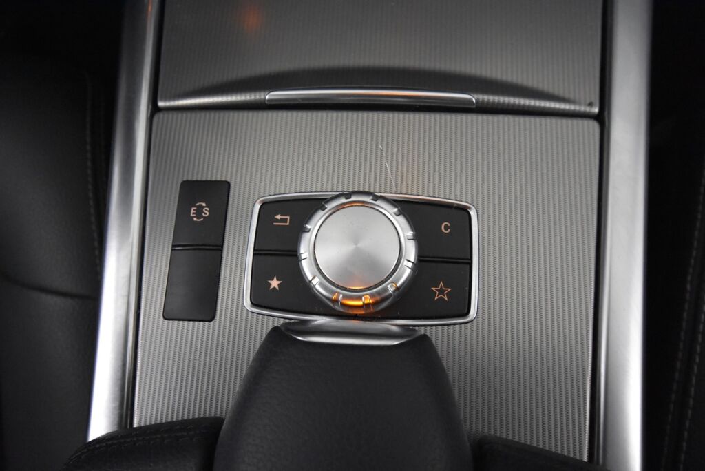 Mercedes-Benz E 2015 220 BlueTec A Business / LED-ajovalot / Pysäköintitutkat / Vetokoukku