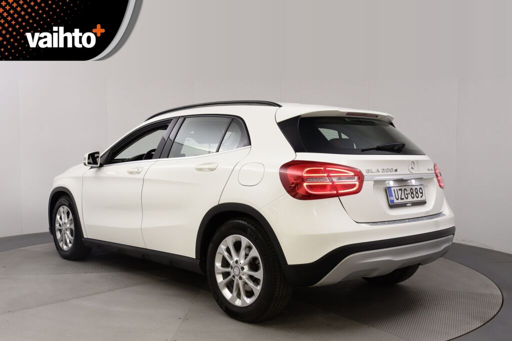 Mercedes-Benz GLA 2016 200 d 4Matic A Premium Business / Yksiomisteinen / Vakkari / P.kamera /