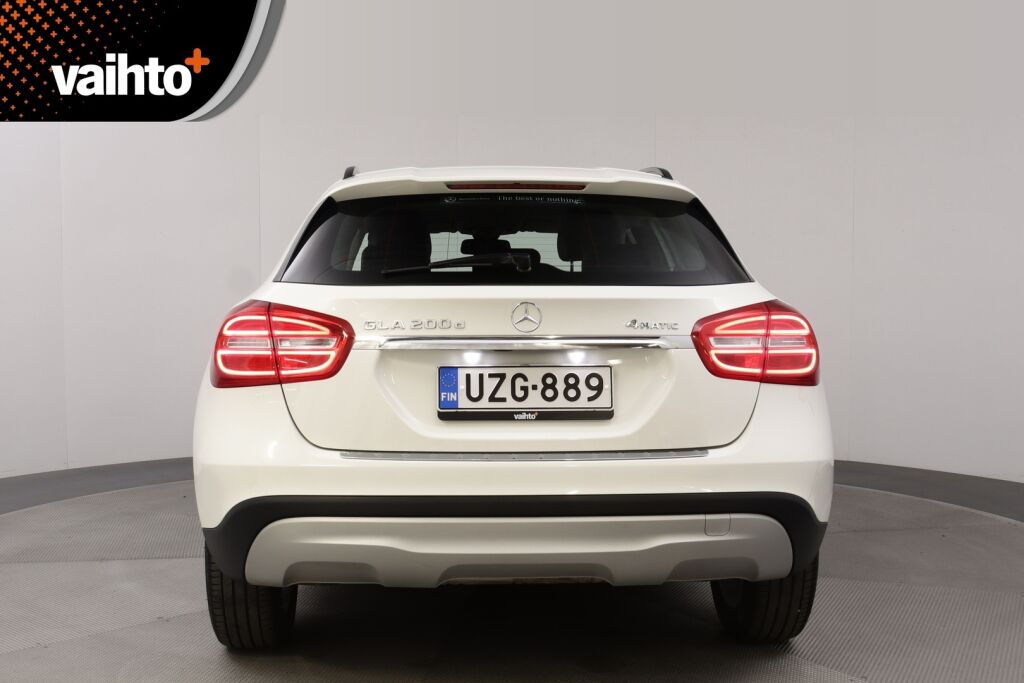 Mercedes-Benz GLA 2016 200 d 4Matic A Premium Business / Yksiomisteinen / Vakkari / P.kamera /
