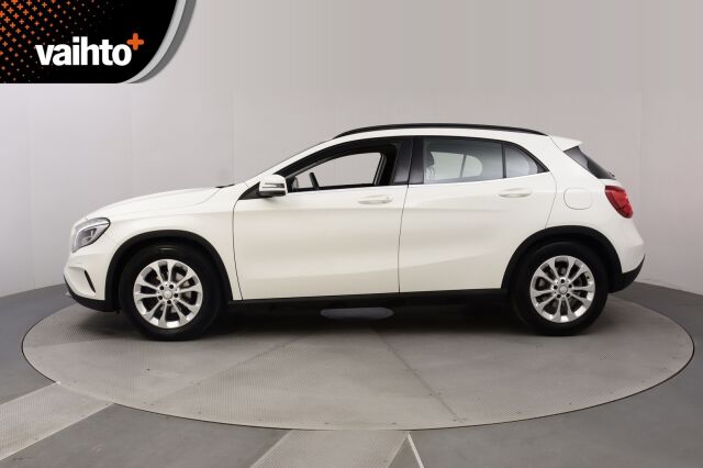 Mercedes-Benz GLA 2016 200 d 4Matic A Premium Business / Yksiomisteinen / Vakkari / P.kamera /
