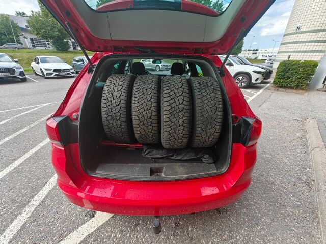 Opel Astra 2016 Sports Tourer Enjoy 1,4 Turbo ecoFLEX Start/Stop 92kW MT6 / Vetokoukku / Vakionopeudensäädin