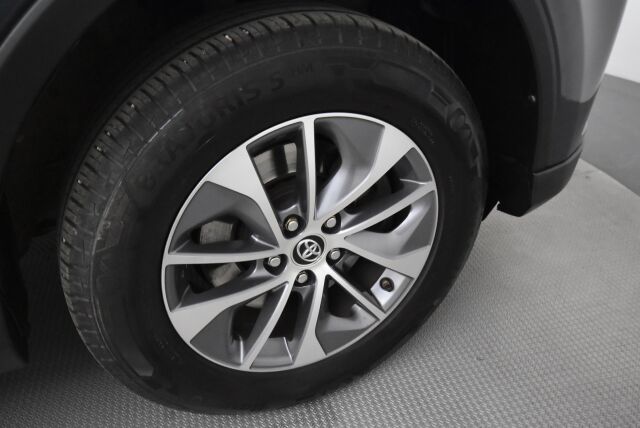 Toyota RAV4 2017 2,5 Hybrid AWD Hybrid Edition / Adaptiivinen vakionopeussäädin / Koukku/Navigointi