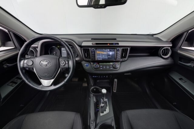Toyota RAV4 2017 2,5 Hybrid AWD Hybrid Edition / Adaptiivinen vakionopeussäädin / Koukku/Navigointi