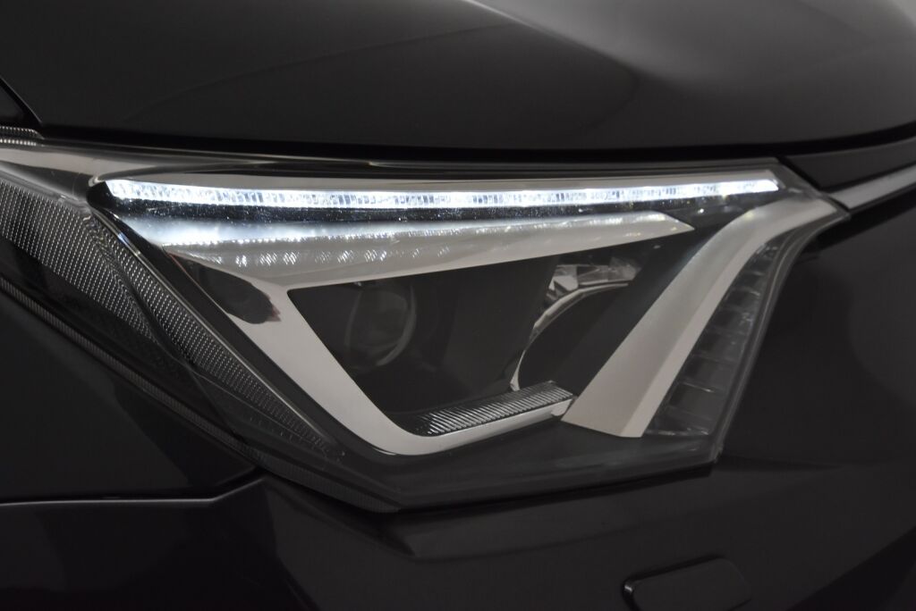Toyota RAV4 2017 2,5 Hybrid AWD Hybrid Edition / Adaptiivinen vakionopeussäädin / Koukku/Navigointi