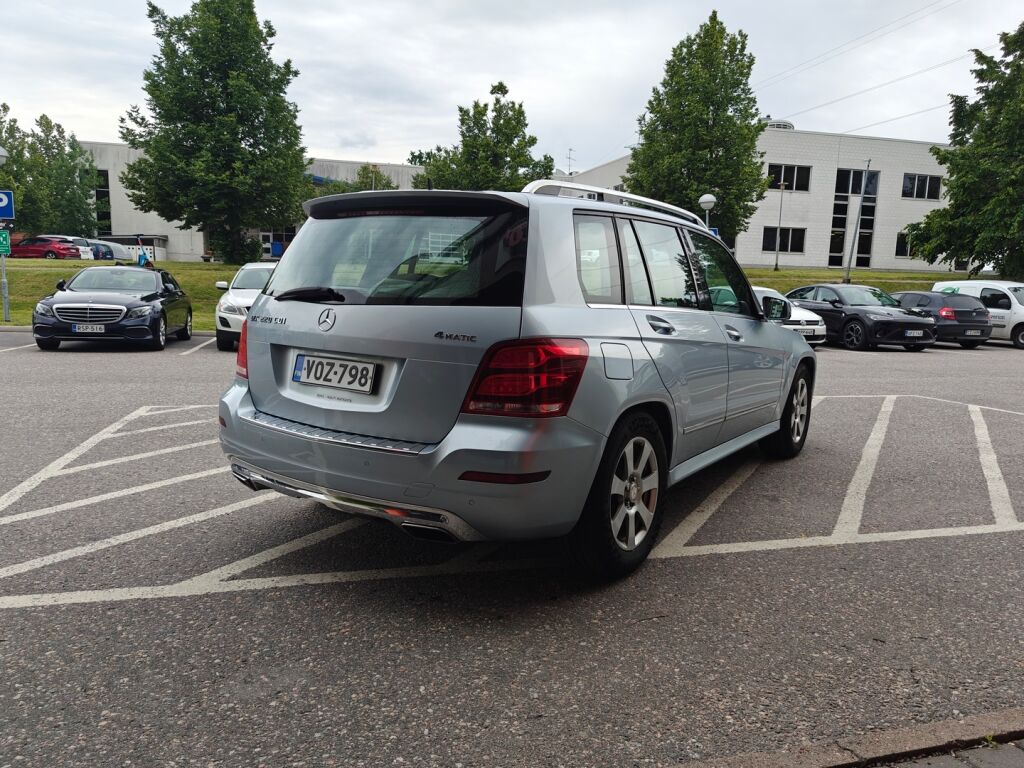 Mercedes-Benz GLK 2013 220 CDI BE 4Matic A Premium Business / ILS Valot / Vetokoukku / Merkkiliikkeen huoltohistoria