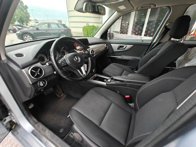 Mercedes-Benz GLK 2013 220 CDI BE 4Matic A Premium Business / ILS Valot / Vetokoukku / Merkkiliikkeen huoltohistoria