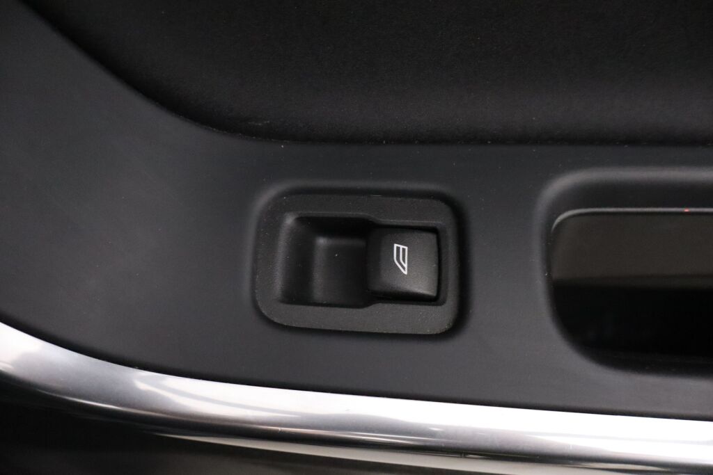 Volvo V60 2014 D2 Business aut / Webasto / Koukku / Bluetooth / Jakohihna juuri vaihdettu