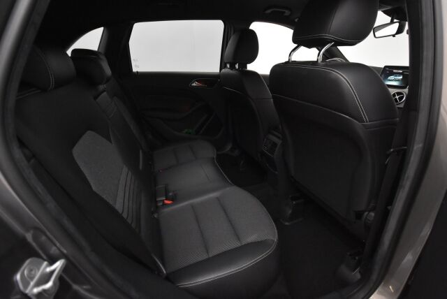 Mercedes-Benz B 2015 200 d 4Matic A Premium Business / Suomiauto / Lohkolämmitin / Peruutuskamera