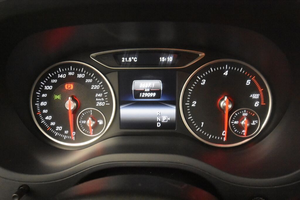 Mercedes-Benz B 2015 200 d 4Matic A Premium Business / Suomiauto / Lohkolämmitin / Peruutuskamera