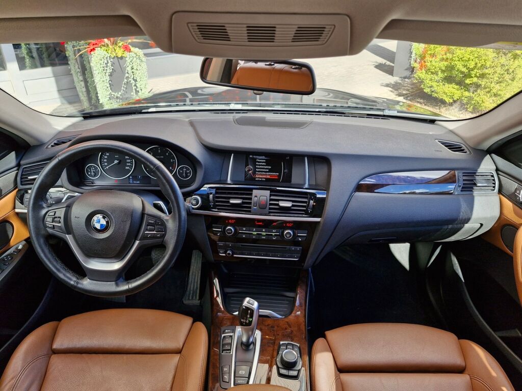BMW X4 2015 F26 xDrive20d A Business / Nahkasisusta / Sport istuimet / Kamera / 1 Om / Ratinlämmitin / Harman Kardon