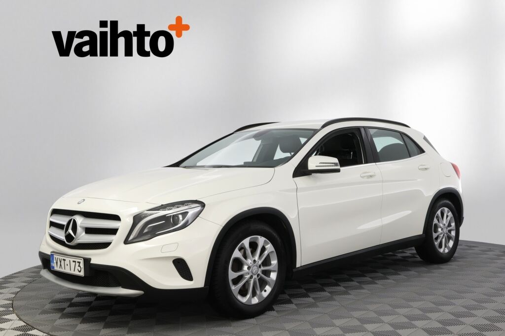 Mercedes-Benz GLA 2015 200 A Premium Business / Suomi-auto / Merkkihuoltohistoria / Kamera / Lohkolämmitin