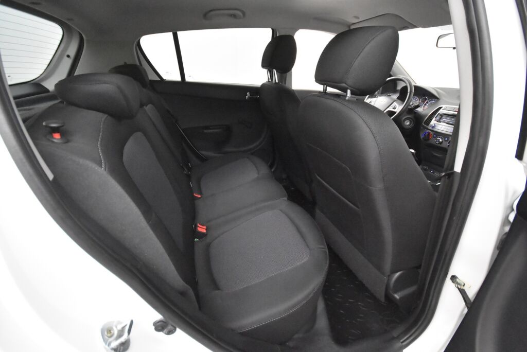 Hyundai i20 5d 2015 1,2 5MT GO! / Suomiauto / Lohkolämmitin / 1-omistaja