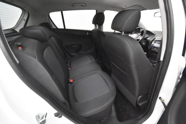 Hyundai i20 5d 2015 1,2 5MT GO! / Suomiauto / Lohkolämmitin / 1-omistaja