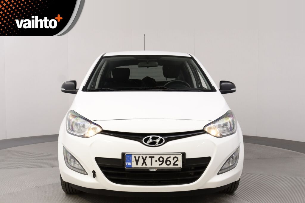Hyundai i20 5d 2015 1,2 5MT GO! / Suomiauto / Lohkolämmitin / 1-omistaja