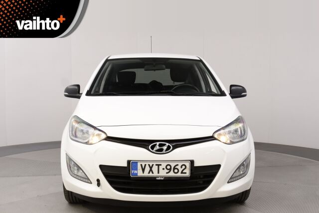 Hyundai i20 5d 2015 1,2 5MT GO! / Suomiauto / Lohkolämmitin / 1-omistaja