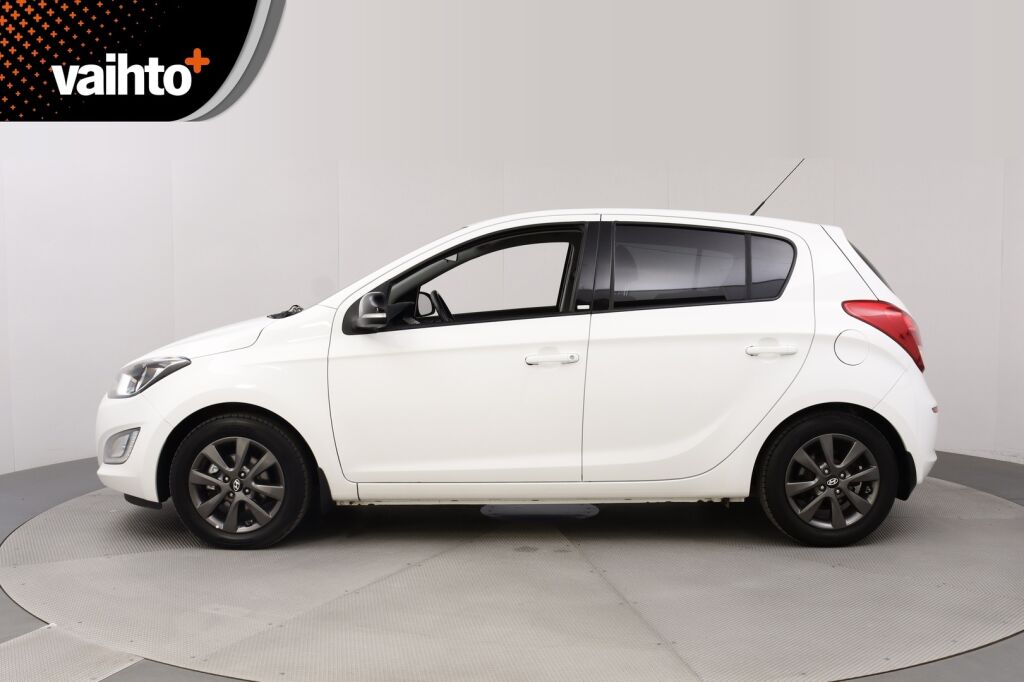 Hyundai i20 5d 2015 1,2 5MT GO! / Suomiauto / Lohkolämmitin / 1-omistaja