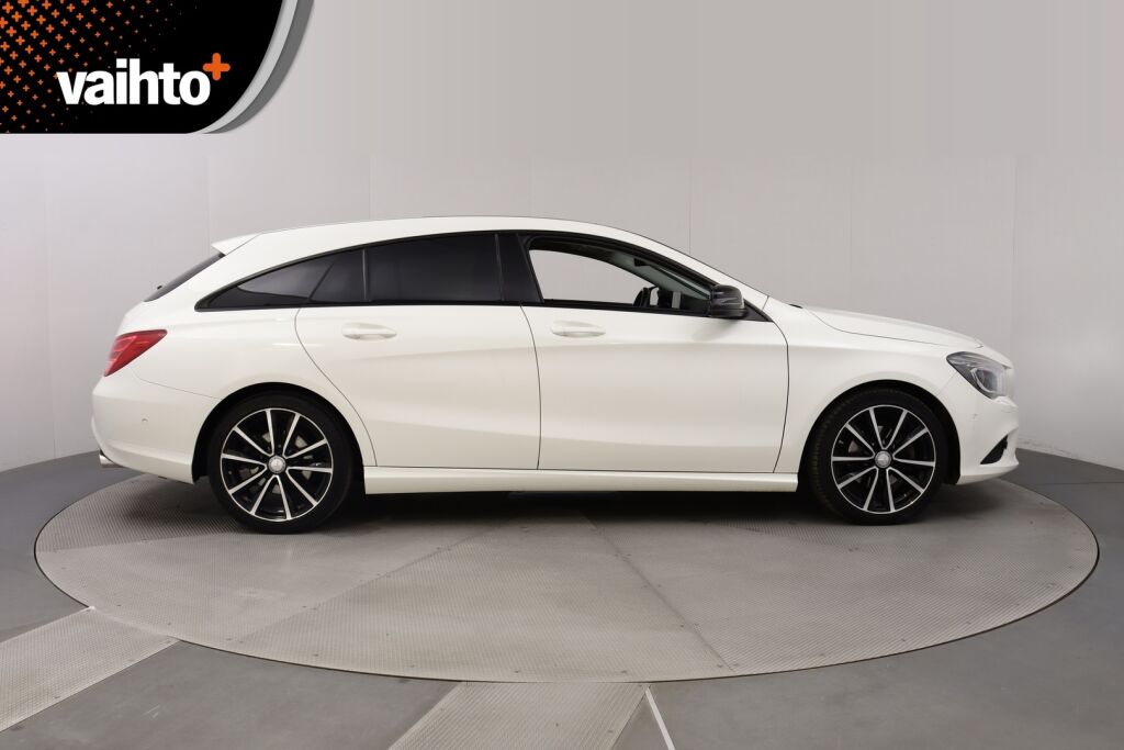 Mercedes-Benz CLA 2015 180 A Shooting Brake / Panorama / Navi / Tutkat