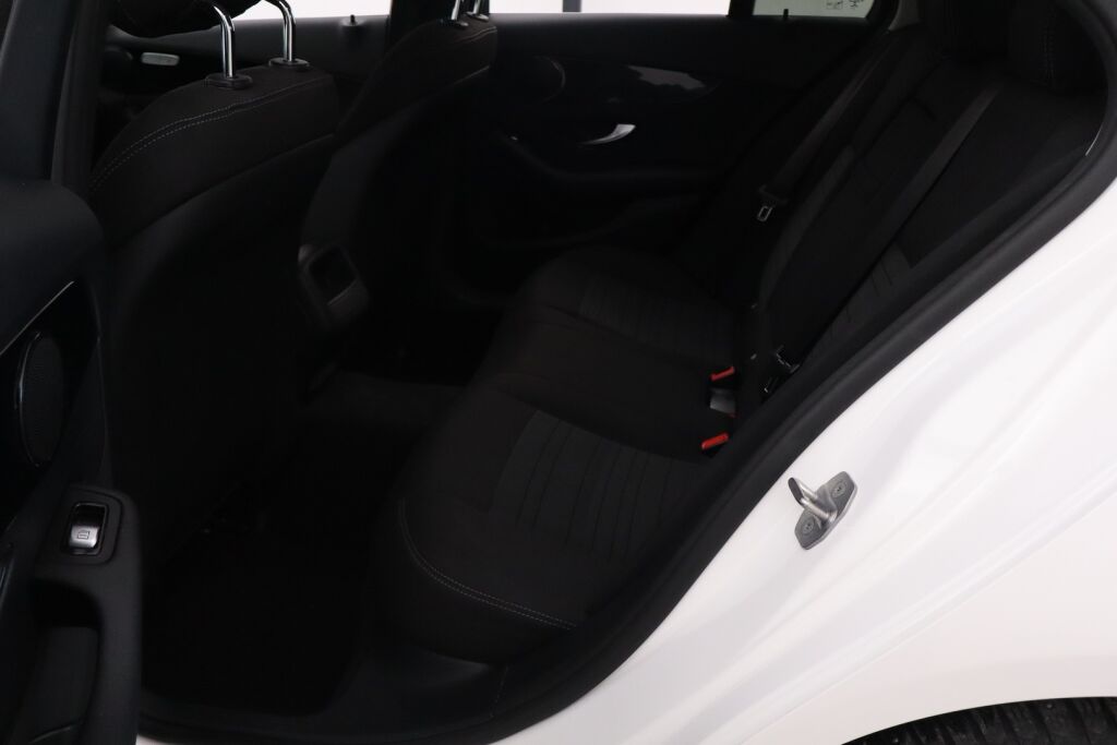 Mercedes-Benz C 2017 180 A Premium Business / LED-ajovalot / Bluetooth / Navi - RAHOITUS TÄHÄN AUTOON VAIN 3.99% - 