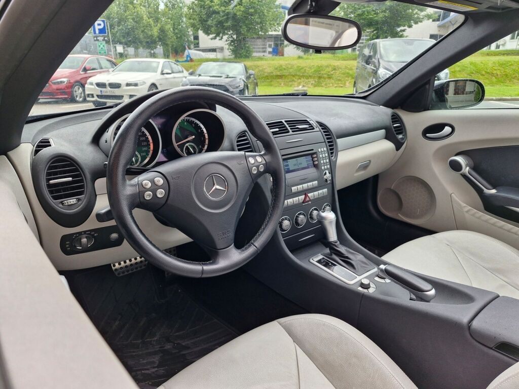 Mercedes-Benz SLK 2005 350 V6 Roadster A / Webasto / Xenon / Nahkaverhoilu / Air scarf / Hyvin huollettu / Uudet kesärenkaat