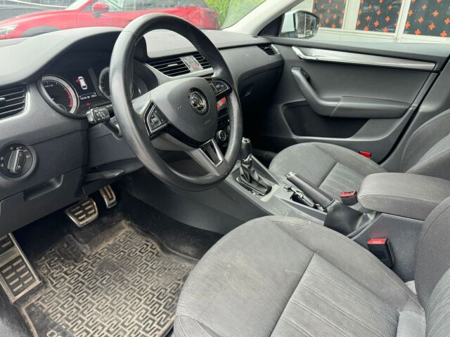 Skoda Octavia 2018 Combi 1,5 TSI Style DSG Autom. / Suomiauto / Webasto / Peruutuskamera / Merkkihuollettu