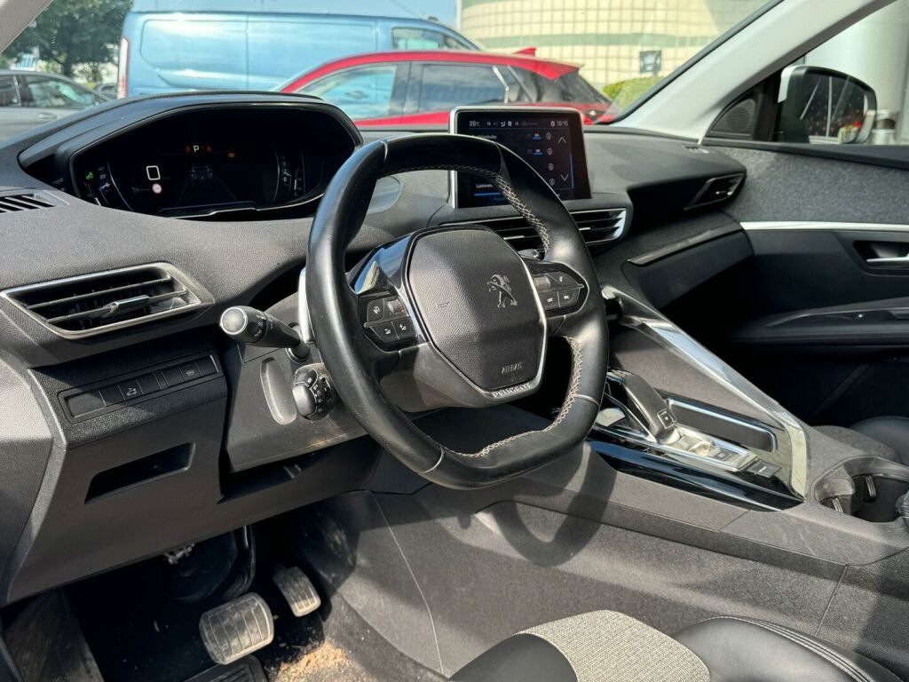 Peugeot 3008 2018 Allure e-THP 165 Automaatti / Suomiauto / Lohkolämmitin / Sport penkit / Kaistavahti / BLISS