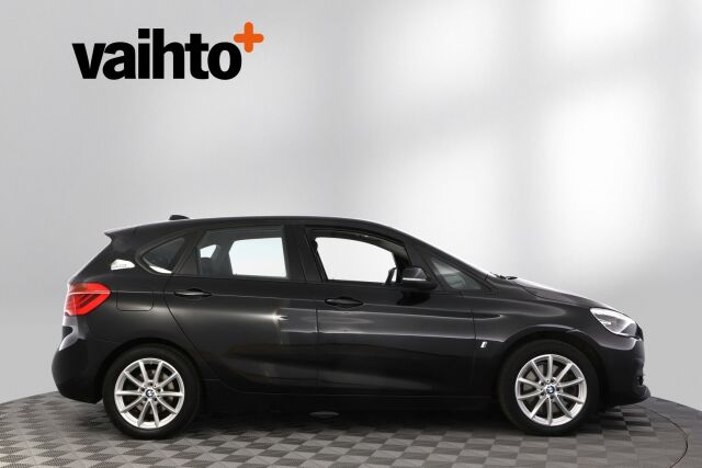 BMW 225 2018 F45 Active Tourer 225xe A Business / Metalliväri / Hifi / Lämp.ratti /