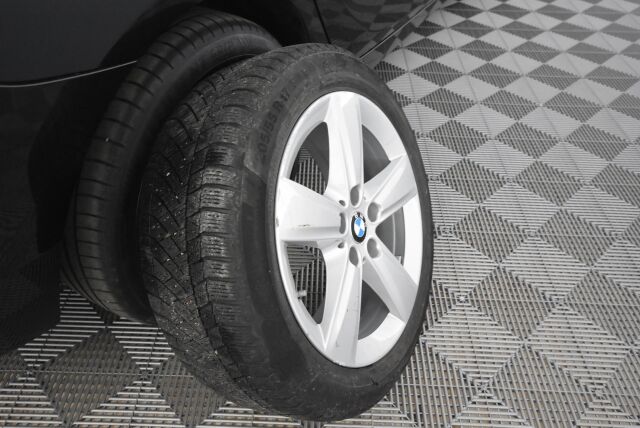 BMW 225 2018 F45 Active Tourer 225xe A Business / Metalliväri / Hifi / Lämp.ratti /