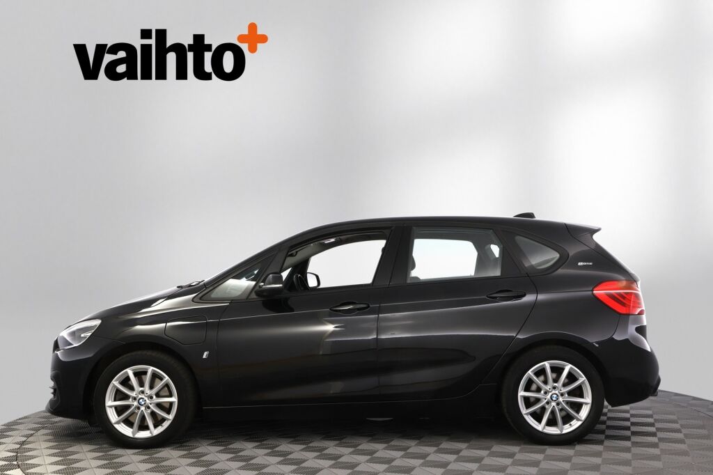 BMW 225 2018 F45 Active Tourer 225xe A Business / Metalliväri / Hifi / Lämp.ratti /