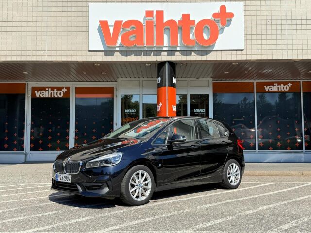 BMW 225 2018