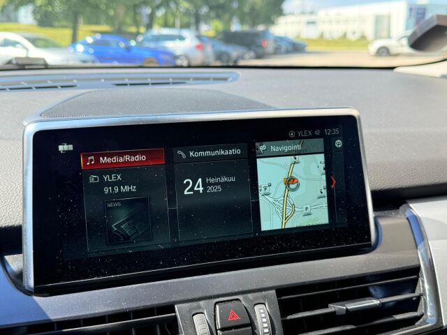 BMW 225 2018 F45 Active Tourer 225xe A Business / Metalliväri / Hifi / Lämp.ratti / SOH 72,1%