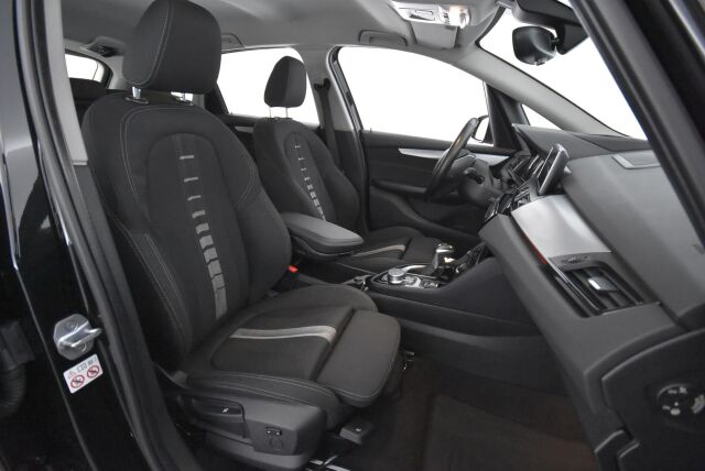 BMW 225 2018 F45 Active Tourer 225xe A Business / Metalliväri / Hifi / Lämp.ratti /