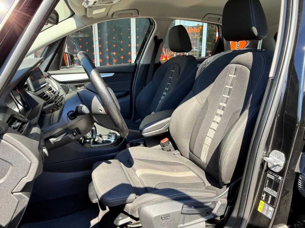 BMW 225 2018 F45 Active Tourer 225xe A Business / Metalliväri / Hifi / Lämp.ratti / SOH 72,1%