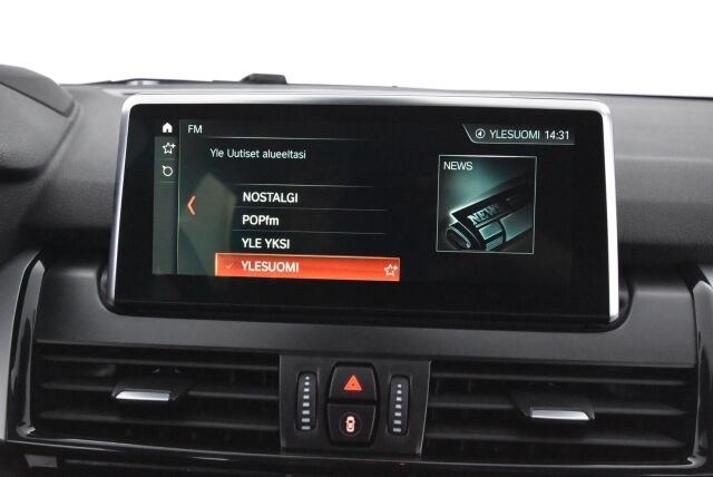 BMW 225 2018 F45 Active Tourer 225xe A Business / Metalliväri / Hifi / Lämp.ratti /