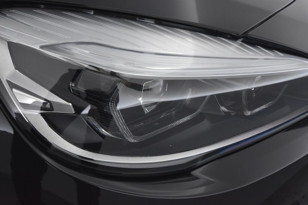 BMW 225 2018 F45 Active Tourer 225xe A Business / Metalliväri / Hifi / Lämp.ratti /