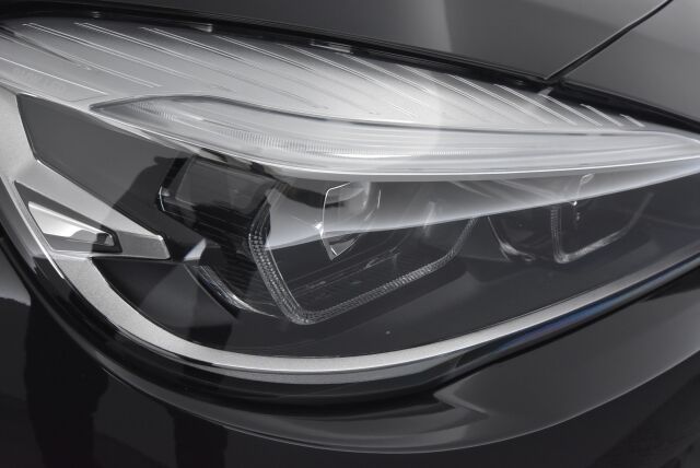 BMW 225 2018 F45 Active Tourer 225xe A Business / Metalliväri / Hifi / Lämp.ratti /