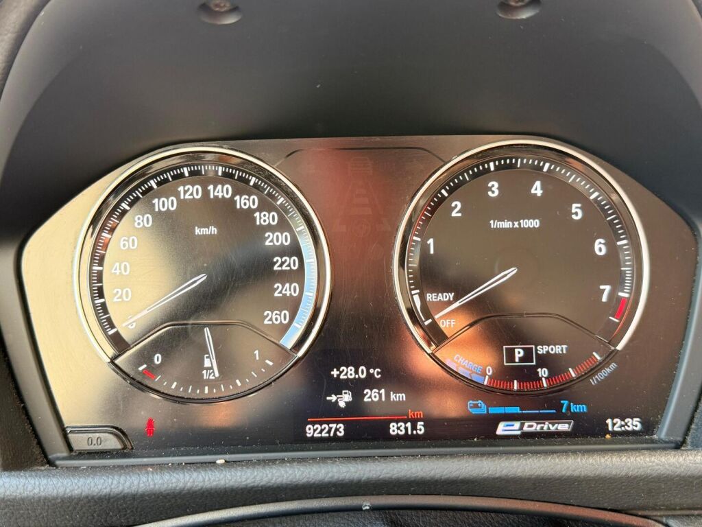 BMW 225 2018 F45 Active Tourer 225xe A Business / Metalliväri / Hifi / Lämp.ratti / SOH 72,1%